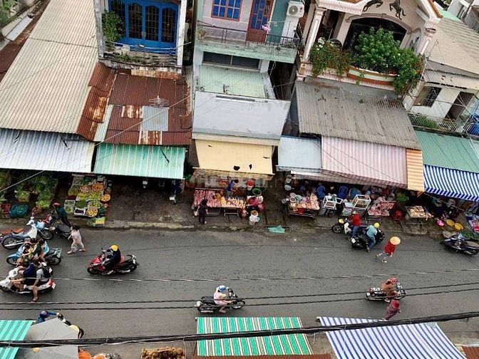 Bán nhà mặt tiền Trần Văn Ơn, quận Tân Phú dt 4x21m cấp 4 giá 10,2 tỷ