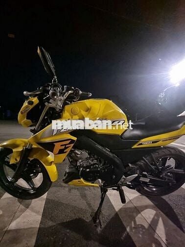 Bán xe FZ150 vàng mới 90%
