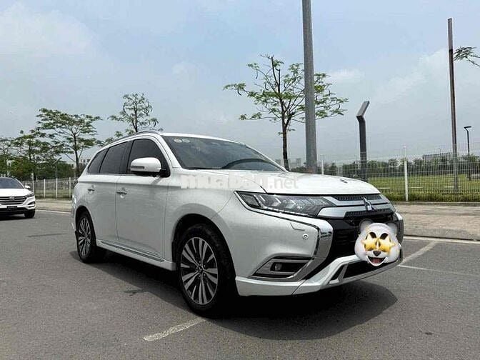 Mitsubishi Outlander 2022 - 28000 km