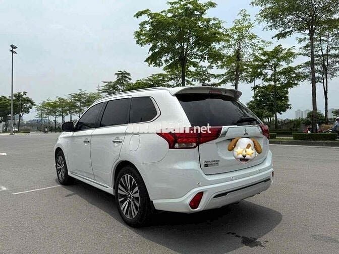 Mitsubishi Outlander 2022 - 28000 km