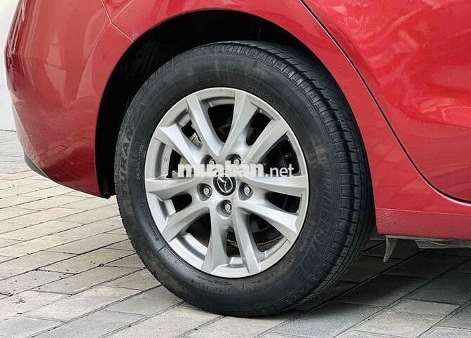 Mazda 3 2018 1.5 AT Sedan - 64000 km