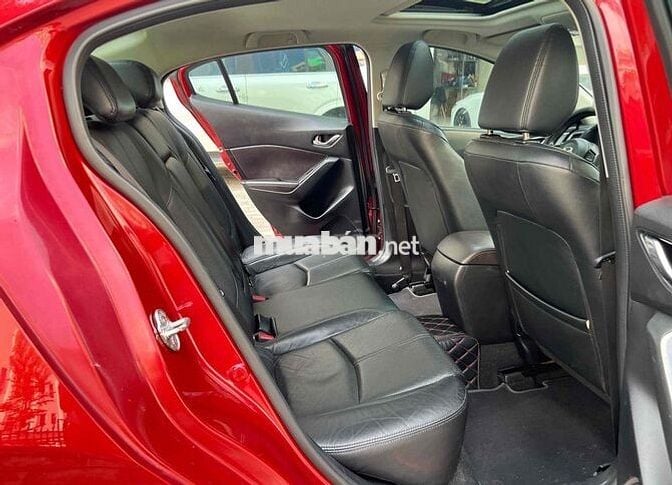 Mazda 3 2018 1.5 AT Sedan - 64000 km