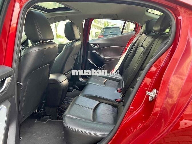 Mazda 3 2018 1.5 AT Sedan - 64000 km