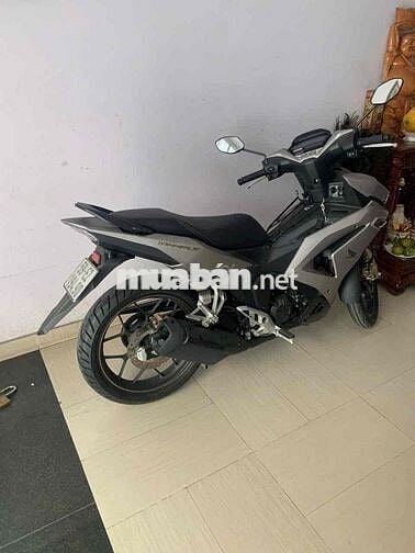 bán xe winer v3 màu xám bạc mờ rất đẹp rất mới