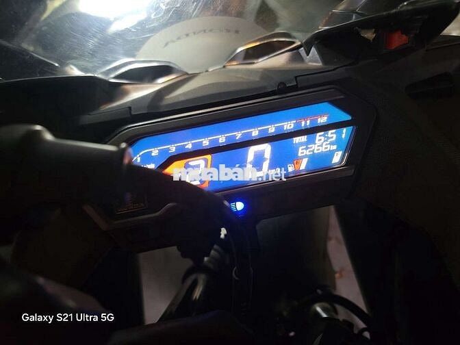 Bán CBR150 siêu hiếm 6200km