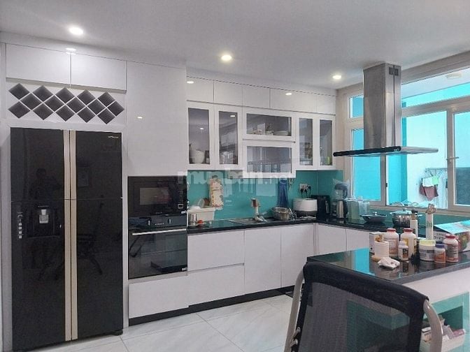 Villa mini mặt tiền Trung Mỹ Tây 4
