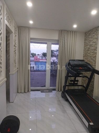 Villa mini mặt tiền Trung Mỹ Tây 4