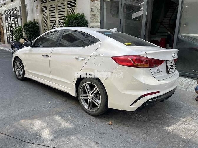 Hyundai Elantra 2018 sport 1.6 odo 25.000km