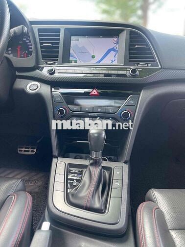 Hyundai Elantra 2018 sport 1.6 odo 25.000km
