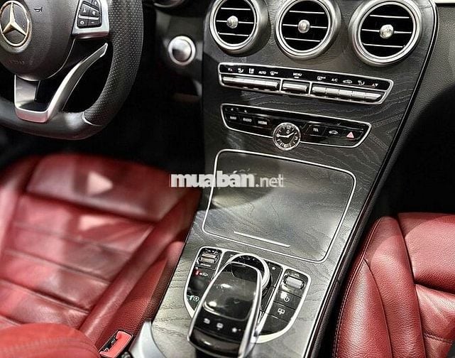 Mercedes Benz C300 AMG 2017 - 61000 km