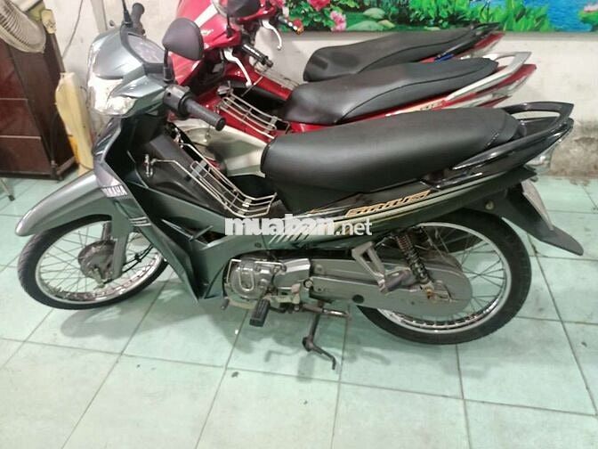 Honda Airblade Fi - Yamaha Sirius