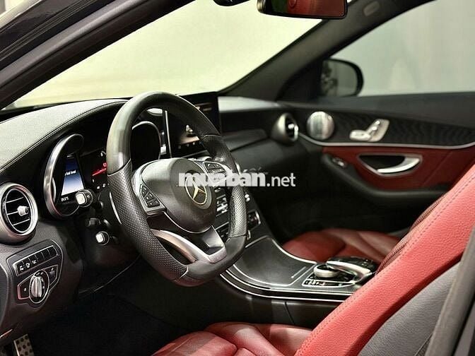 Mercedes Benz C300 AMG 2017 - 61000 km