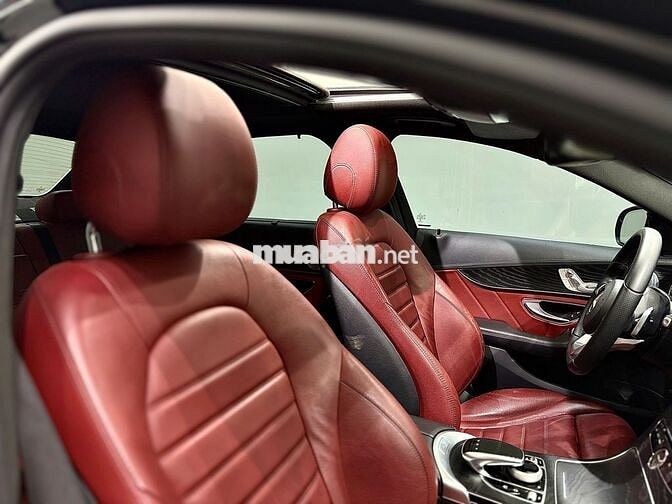 Mercedes Benz C300 AMG 2017 - 61000 km