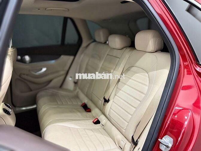 Mercedes Benz GLC300 4MATIC 2017 - 92000 km