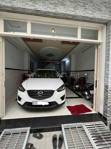 Chính chủ kẹt tiền cần bán gấp nhà hẻm 5m Tống Văn Trân, Q11, Chỉ 2.57