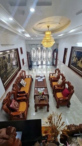 Mặt tiền khu Tên Lửa ViP đường số 34 dt80m2 đúc 4 tầng 5pn Q. Bình Tân