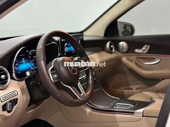 Mercedes Benz GLC 2020 200 4Matic - 89000 km