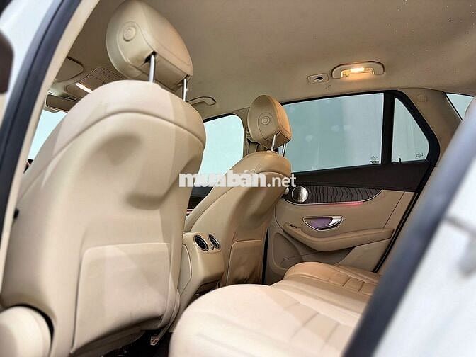 Mercedes Benz GL 200 4MATIC 2021 - 89000 km