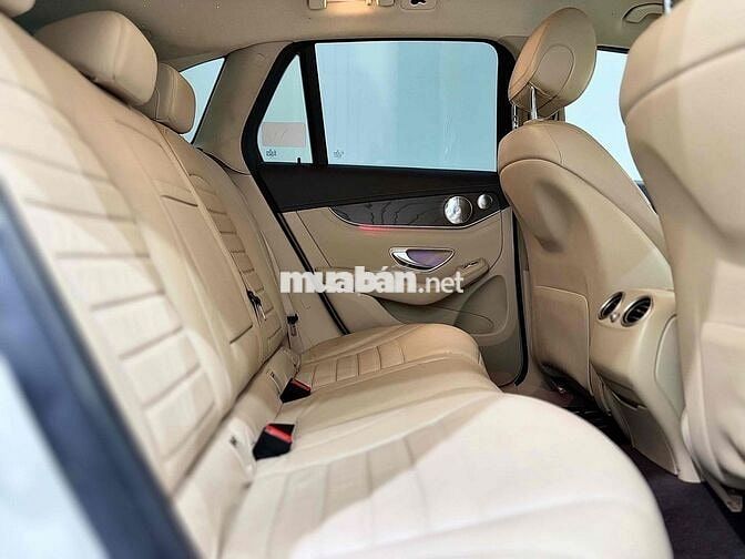 Mercedes Benz GLC 2020 200 4Matic - 89000 km