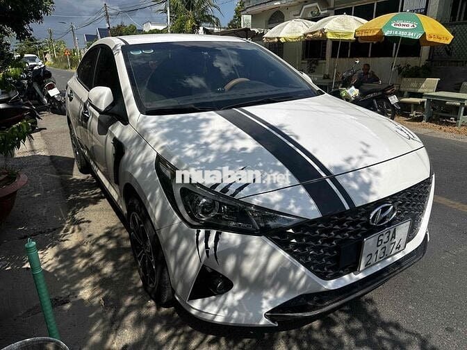 Hyundai Accent 2022 1.4 AT - 30000 km