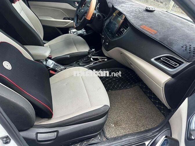 Hyundai Accent 2022 1.4 AT - 30000 km