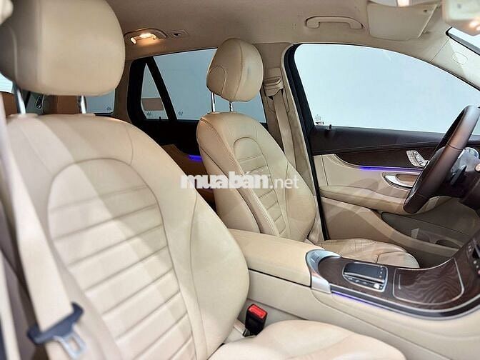 Mercedes Benz GL 200 4MATIC 2021 - 89000 km