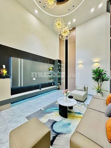 Chính chủ bán gấp nhà Nguyễn Phúc Nguyên, Quận 3 giá 2Tỷ650 hẻm 6m oto