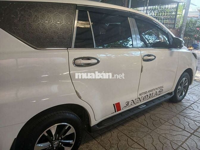 Toyota Innova 2018 2.0E - 85000 km