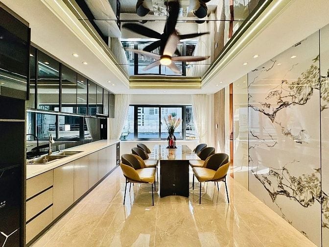 Chính chủ bán gấp nhà Nguyễn Phúc Nguyên, Quận 3 giá 2Tỷ650 hẻm 6m oto