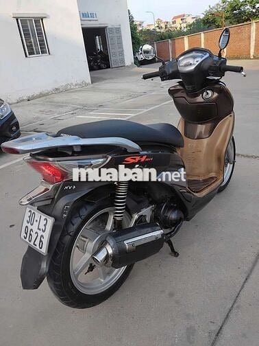 bán xe giống xe Sh.mua mới 45triệu.còn mới