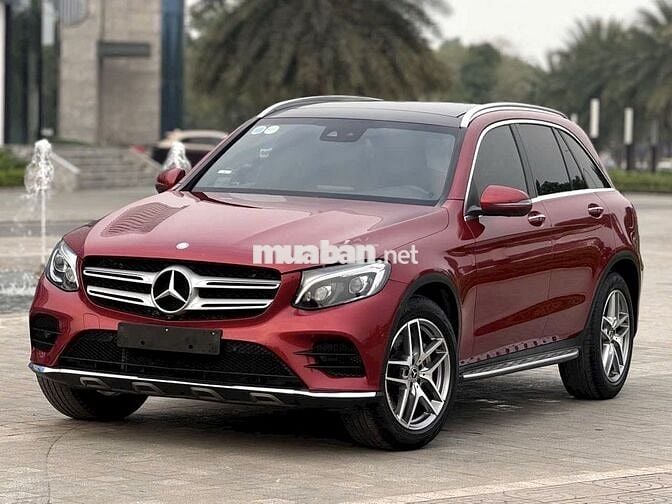 Mercedes Benz GLC 2017 300 4Matic - 8800 km