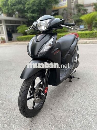 VISION DÁNG CAO MÀU ĐEN CÁ TÍNH 2021