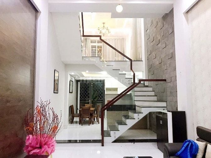 Cho Thuê Nguyên Căn Gò Vấp Full Nội Thất Không Cần Môi Giới 
