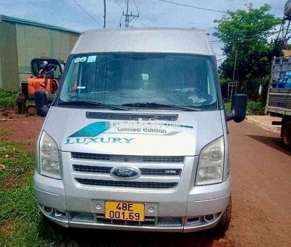 Ford Transit 2008 6 chỗ - 1234 km