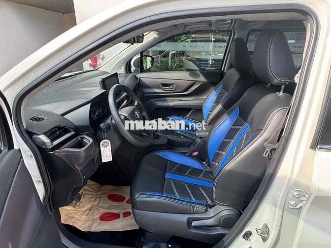 Toyota Avanza Premio 2023 MT. Vay 75% 6 năm