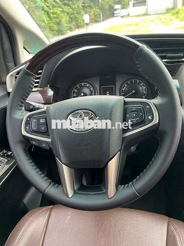 Toyota Innova 2018 Venturer - 137378 km
