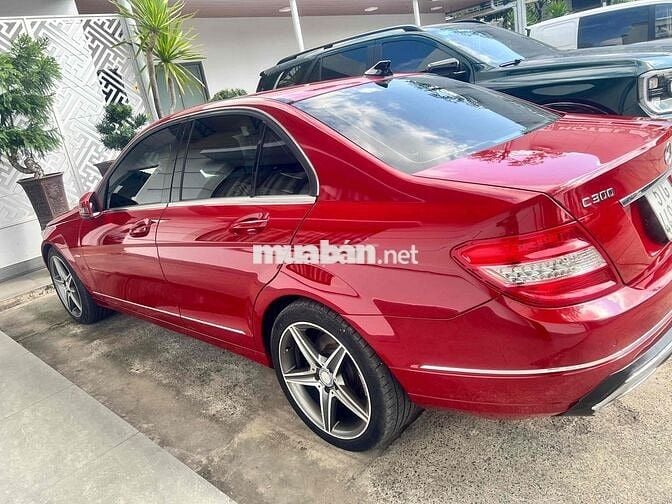 Mercedes Benz C Class 2010 C300 - 140000 km