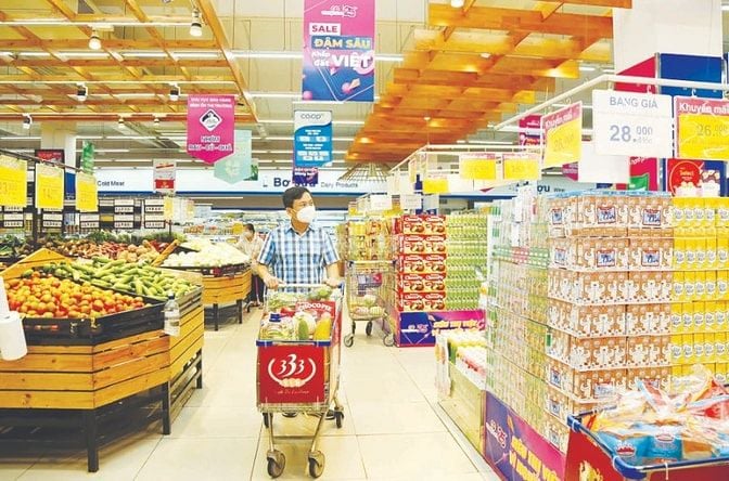 Bổ sung nhân viên bán hàng, tạp vụ, bảo vệ làm việc tại siêu thị