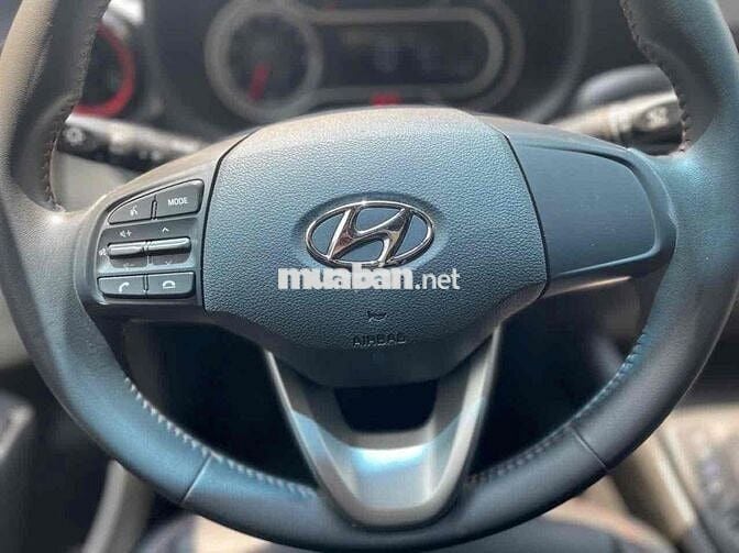 Hyundai Grand i10 2022 1.2 Sedan AT giá 315 triệu