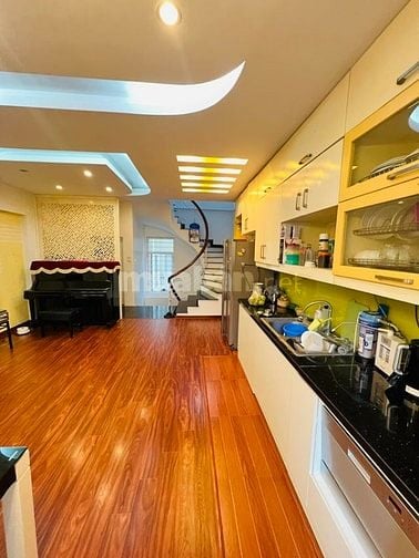 Bán nhà Gara Ô tô- Yên Hòa 40.5m2 - 5 Tầng – MT  5.2m 12 tỷ Cầu Giấy