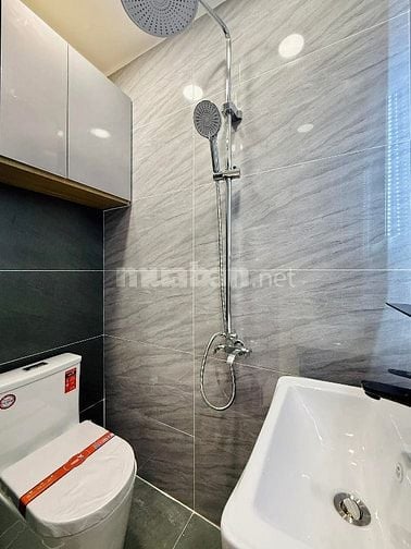 Nhà đẹp giá rẻ ở ngay Dã Tượng, P13, Q8| Giá 2 tỷ 430 | 38m2
