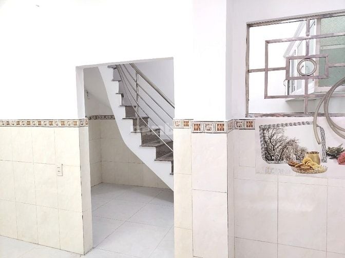 Bán nhà mặt tiền nhỏ đường Liên khu 2-5 Lê Văn Khương