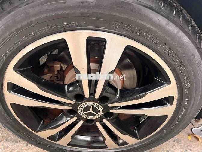 Mercedes Benz E Class 2015 E250 - 65000 km
