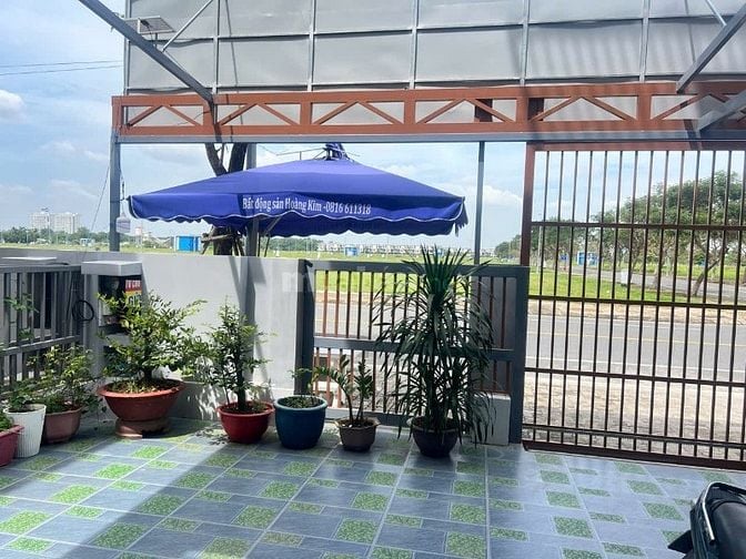 Cho thuê MB Kinh đường 18 KĐT Đông Tăng Long, TP. Thủ Đức
