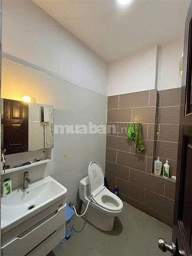 Nhà Phố 03 Tầng, 77 Tân Quy, DT~50m2. 