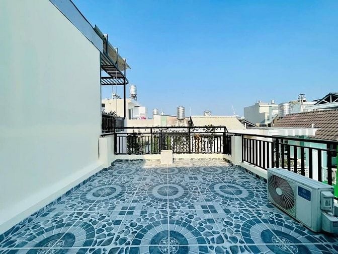 Bán nhà Nguyễn Hữu Cầu Quận 1. Nhà đang có HĐ thuê 17tr/tháng.