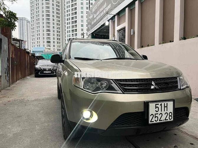 Mitsubishi Outlander 2008 3.0 AT - 150000 km