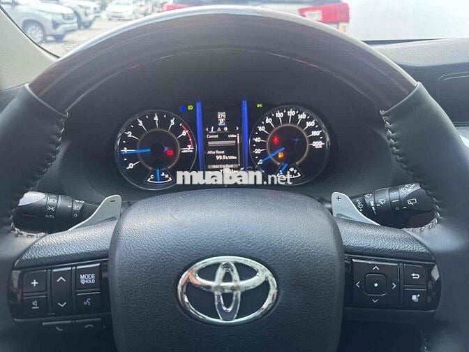 Toyota Fortuner 2017 2.7V 4x2 AT - HÃNG BH 1 NĂM