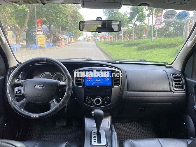 Ford Escape số tự động SUV gầm cao đẹp xuất sắc