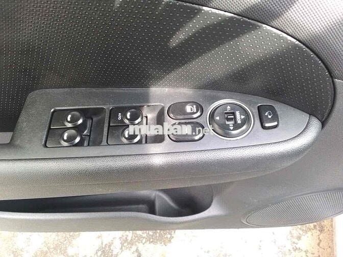 Huyndai i30 Hàn Quốc 2008 số tự động 5 chỗ